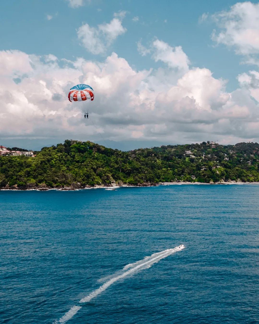 Beachfront Hotels Costa Rica | Igloo Beach Lodge Hotel