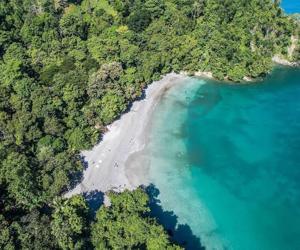 Hotel Near Manuel Antonio | Igloo Beach Lodge