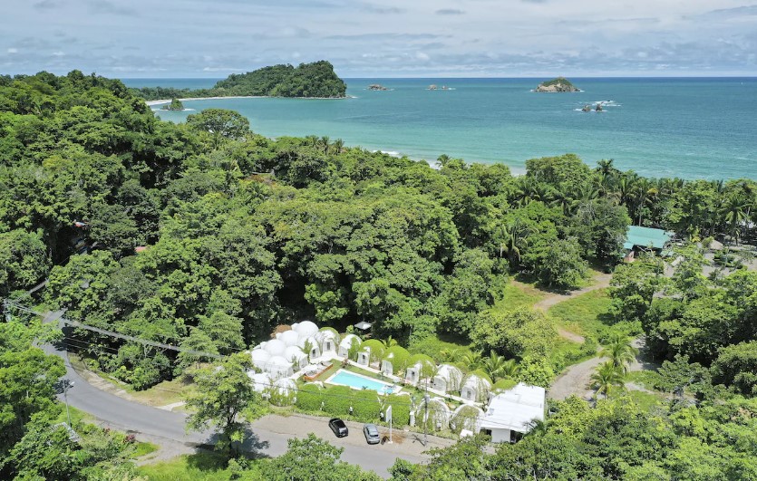 Igloo Beach Lodge Manuel Antonio | Beachfront Hotel