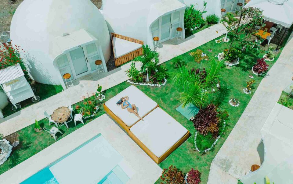 Igloo Beach Lodge Hotel among the best hotels in Costa Rica near Manuel Antonio Beach